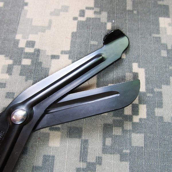 1174121996_takticheskie-nozhnitsy-edc